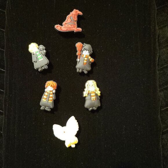 the movie shoe char Other - Croc charms from the movie shoe char